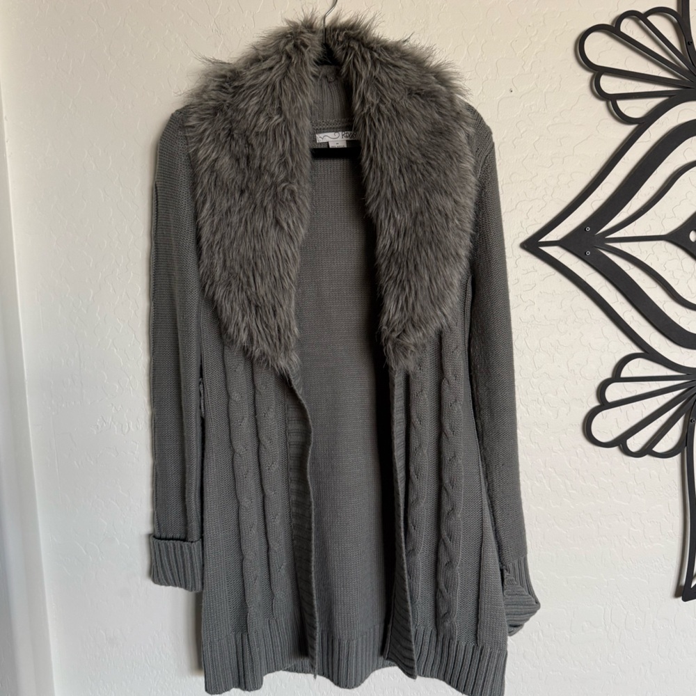 RXB Grey Women’s Cardigan Sweater Removable Faux Fur Collar - Medium